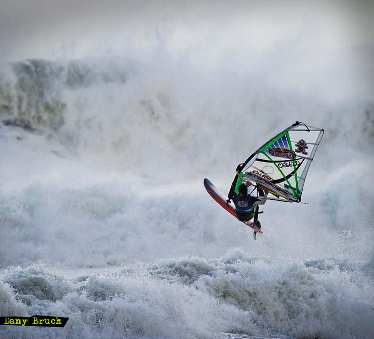 Red Bull Stormchase - Mission 3 - Cornwall