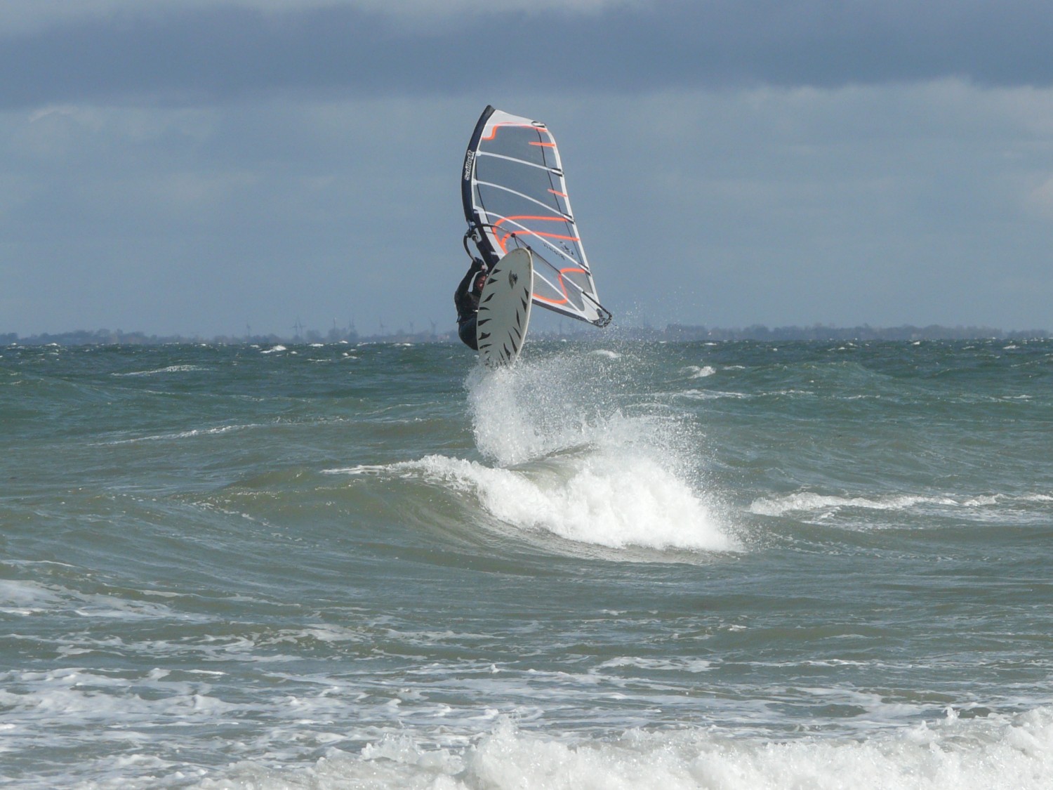 31.03.2012 - Heiligenhafen -  "Surfers Paradies"