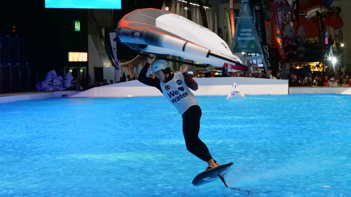 Axel Gerard gewinnt den ersten GWA Wingfoil Indoor World Cup