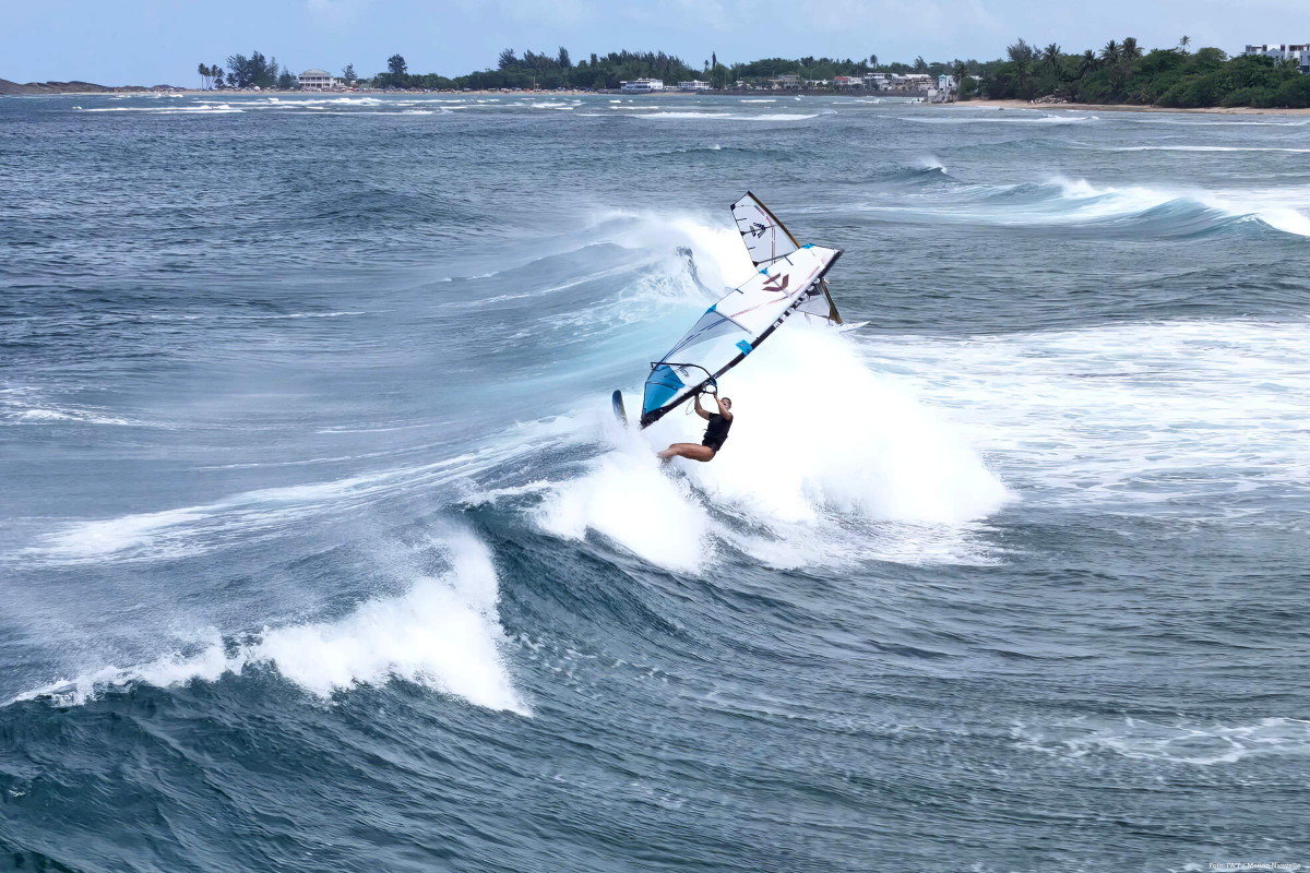IWT Wave World Cup Puerto Rico - Maria Andrés bei der Arbeit.