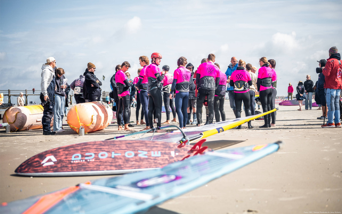 Die Wavesailor am Strand