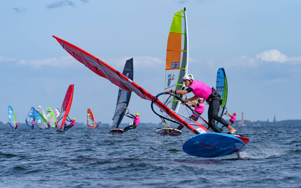 Fabian Wolf gewinnt den Windsurf Cup in Heiligenhafen