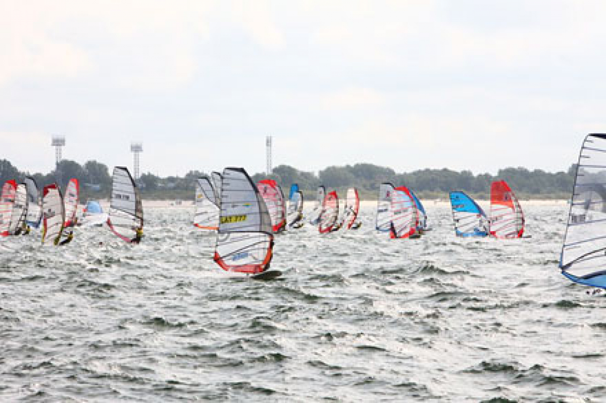 WM: Platz 5 für Langer - Formula Windsurfing