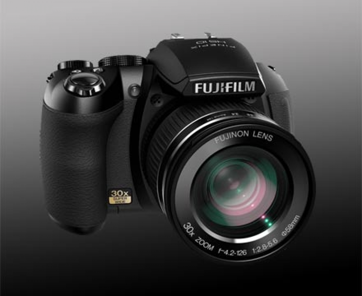 Fuji Finepix HS10 - Super-Tele für Surf-Fotos