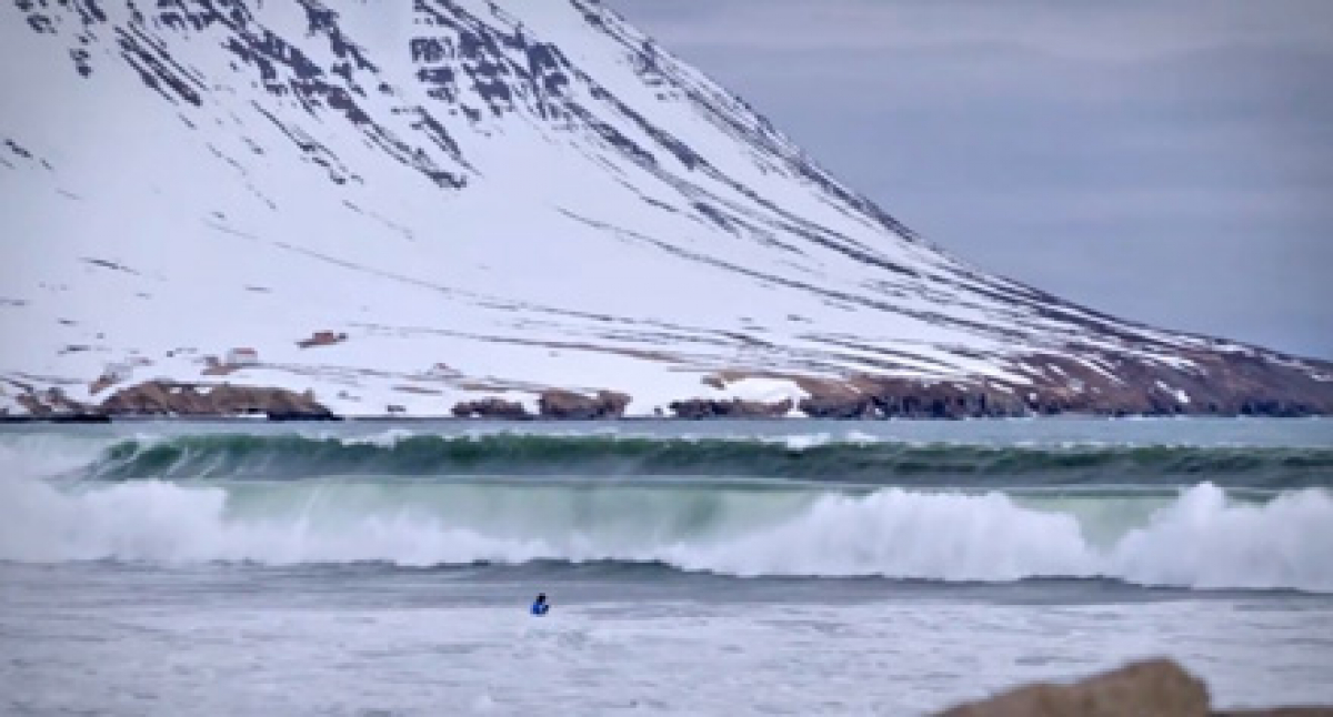 Video: Island Surfer - Nixon Surf Challenge