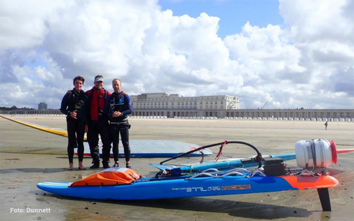 Around Europe - Jono Dunnett in Frankreich