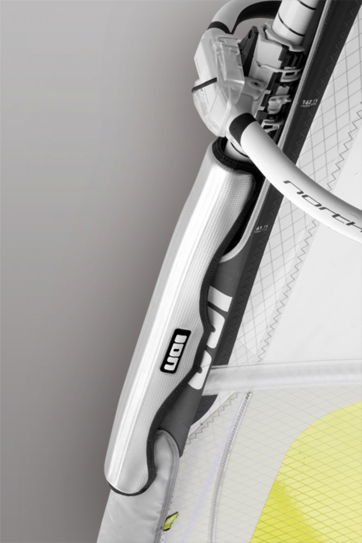 Mast / Board Protector - ION