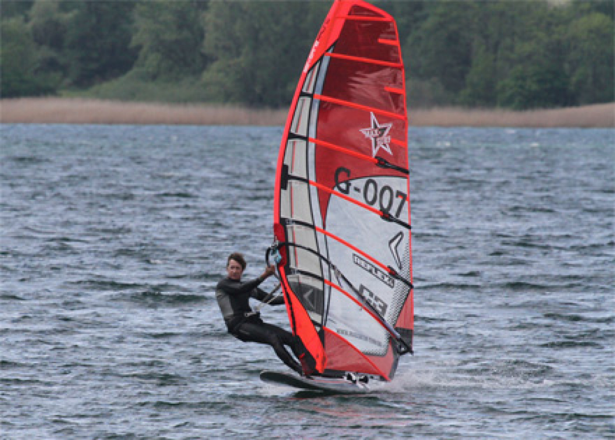 Slalom-Attacke - Maximum Surf