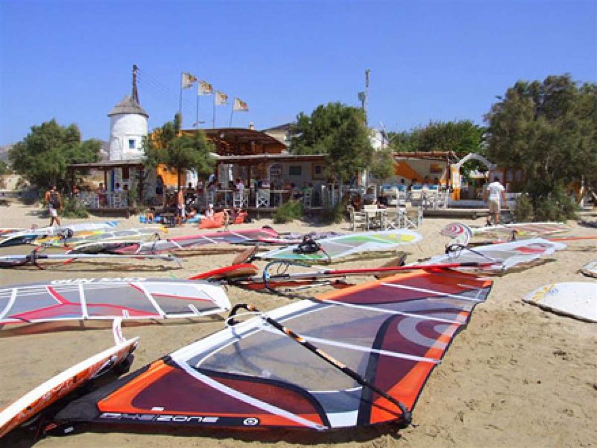 September Special  - Flisvos Sportclub Naxos