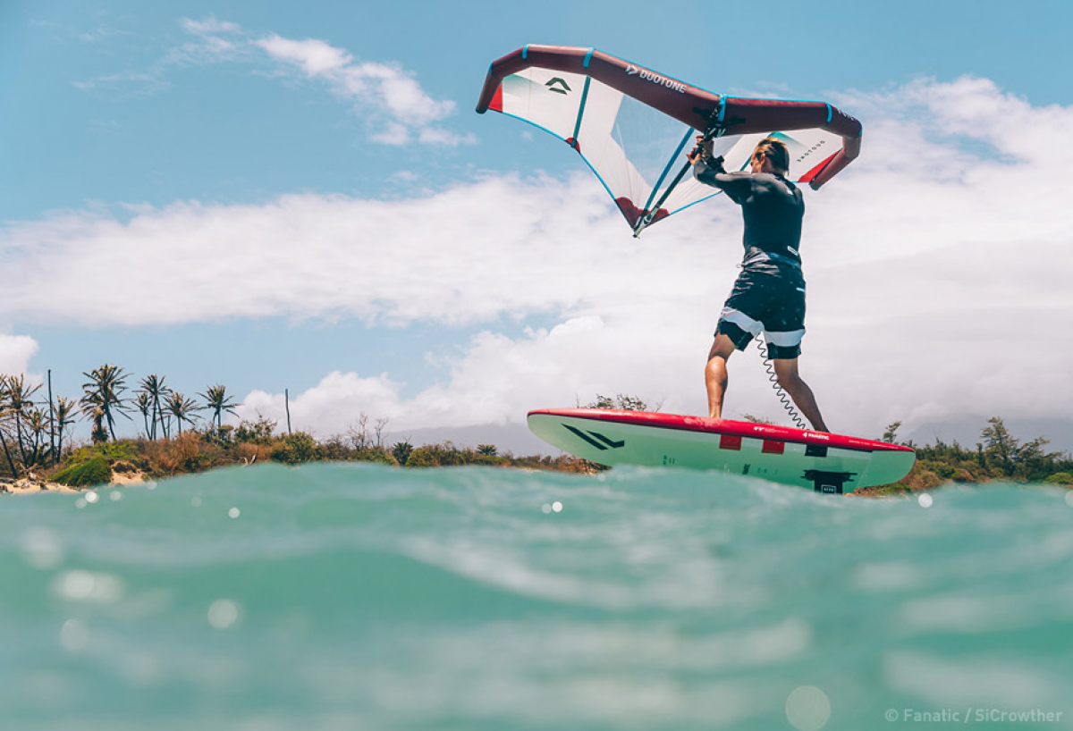 Surf, SUP & Wing Foiling - Hovern mit Fanatic