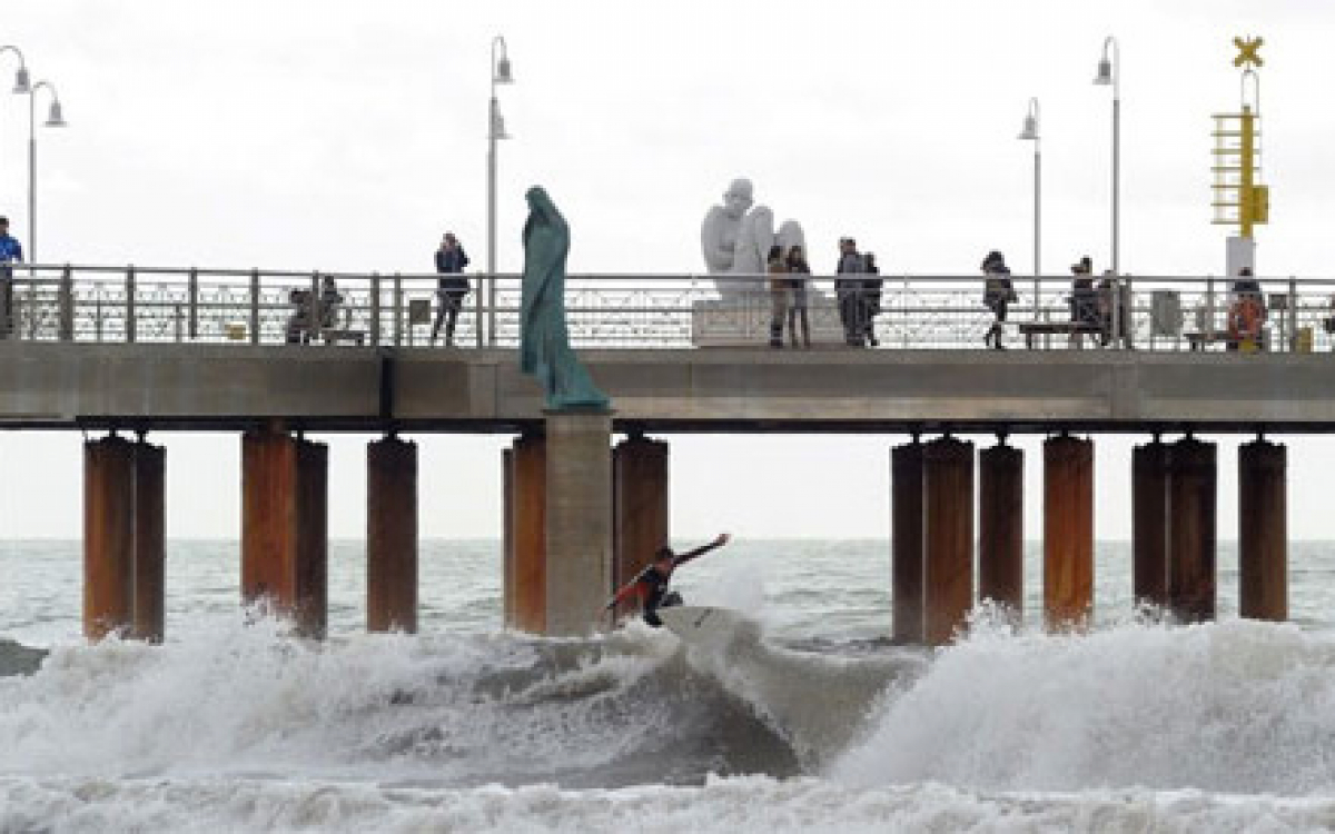 Surfen im Kino - ab 17.4.2013