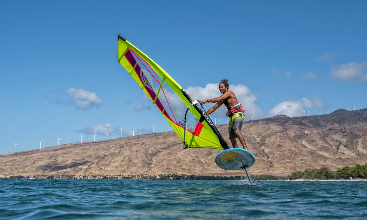 Halsen auf dem Foilboard