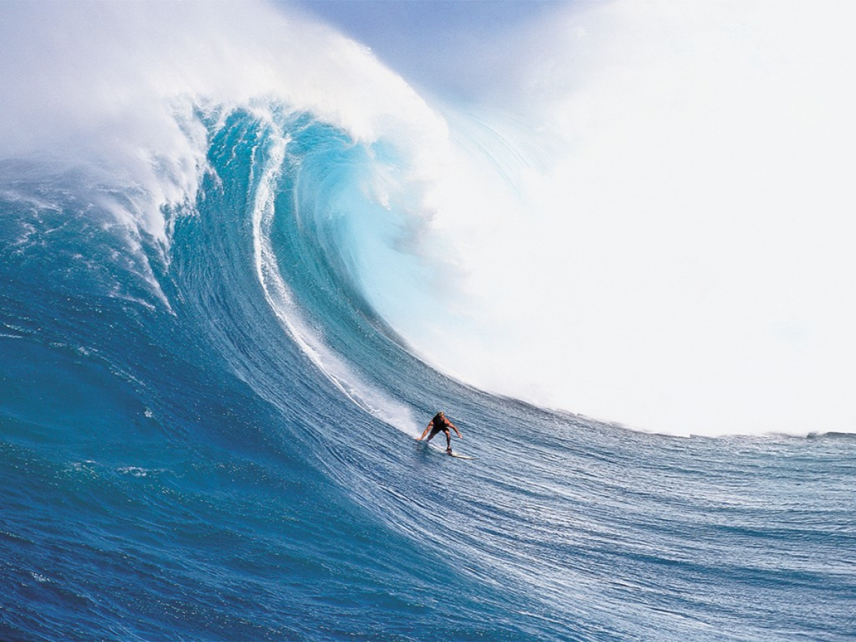 Maui / Hawaii - Laird Hamilton surft Jaws