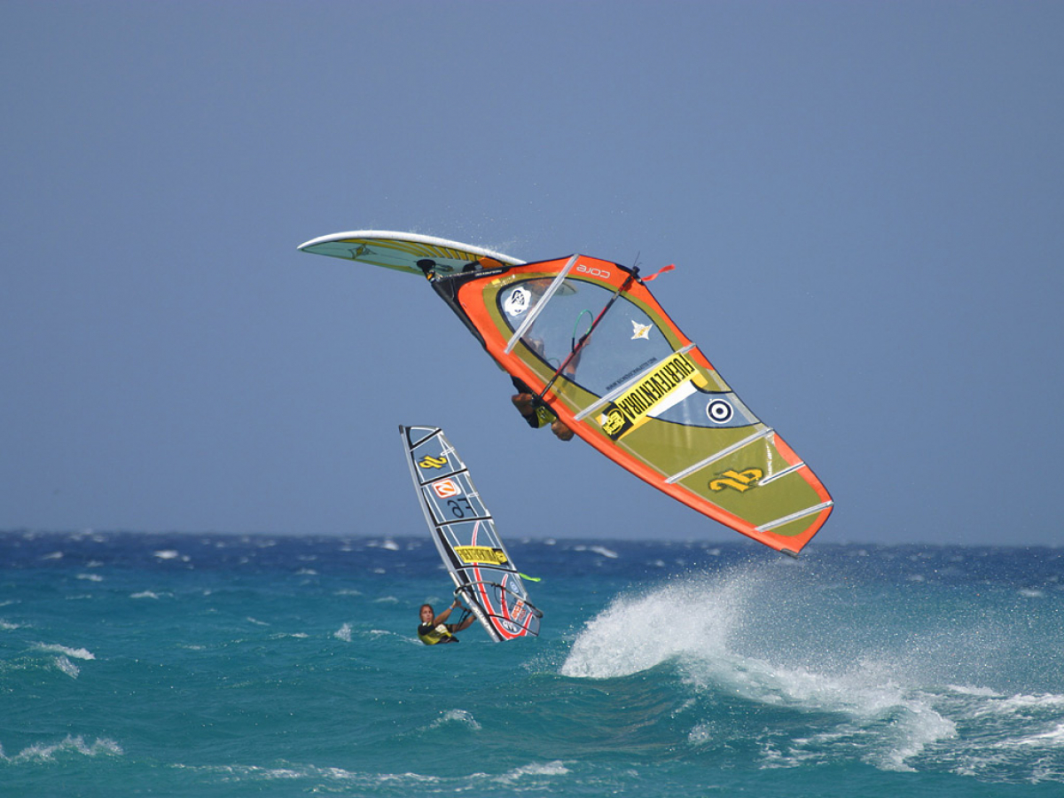 Ricardo Campello beim Pushloop während des PWA Freestyle Grand Prix 2002 auf Fuerteventura