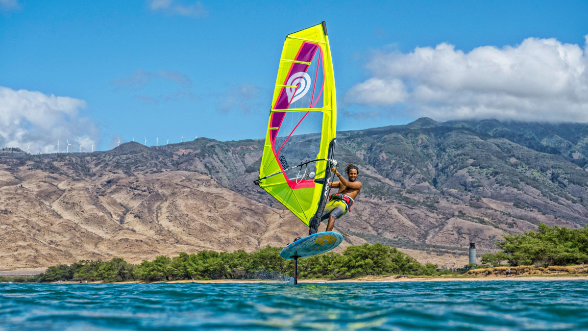 Boujmaa Guilloul - Foilsurfen vor Maui